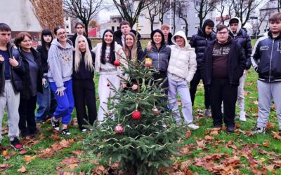 Advent pred vratima Škole